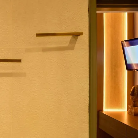 Themis Goddess Cave Appartement Santorini Island